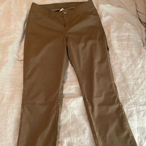 Women’s Under Armor pants